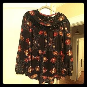 Cut out lace blouse with dusky rose